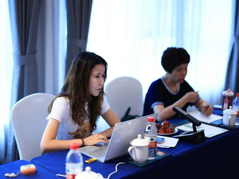 2025年年中總結(jié)大會-杭州新安江工業(yè)泵有限公司