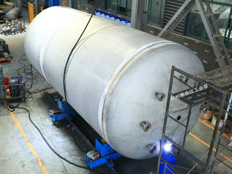 不銹鋼儲(chǔ)罐-杭州新安江工業(yè)泵 (4) 不銹鋼儲(chǔ)罐-杭州新安江工業(yè)泵 (4)